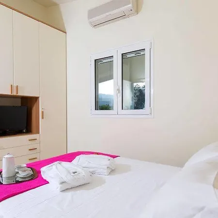 Euphoria Villa Gennadi