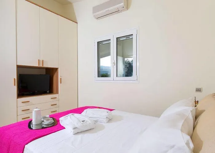 Euphoria Villa Gennadi